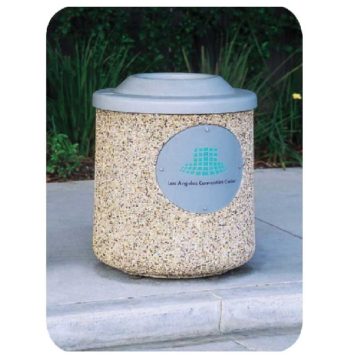 42 Gallon Trash Receptacle